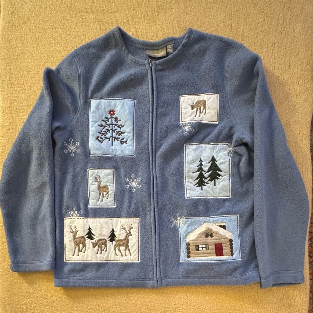 Croft & Barrow Blue Fleece Sweatshirt with Winter Motifs